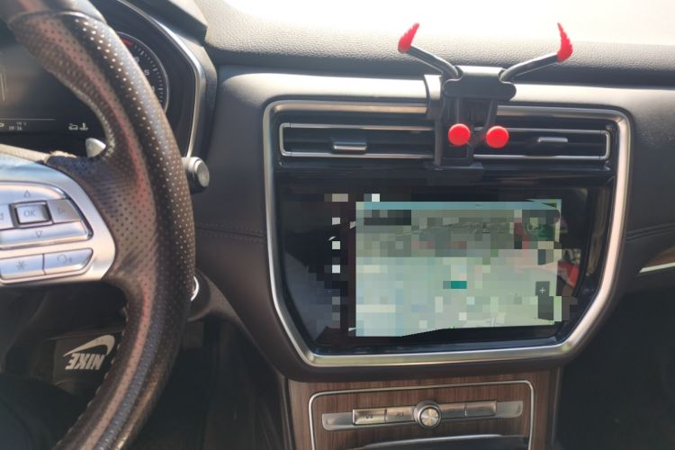 Used Roewe RX8 2018 30T Smart Connectivity All-Wheel Drive Supreme Edition Audio And AC Panel