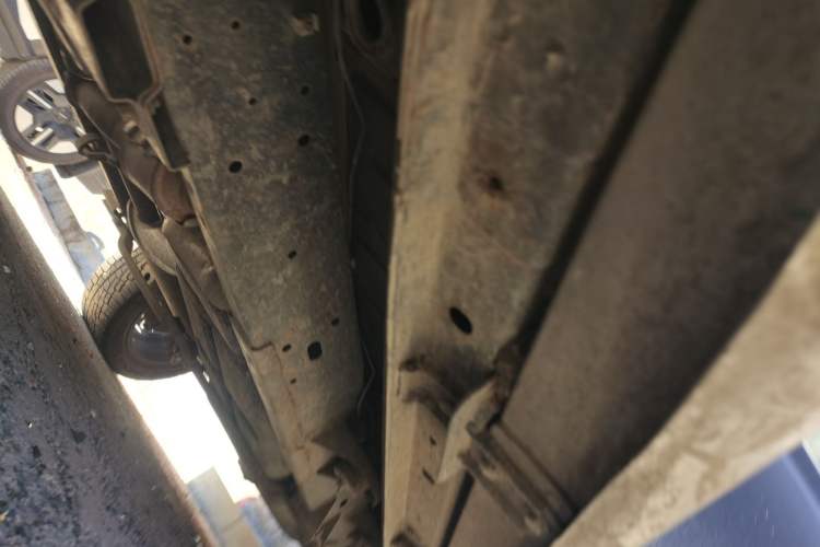 Used Roewe RX8 2018 30T Smart Connectivity All-Wheel Drive Supreme Edition Chassis Front Left