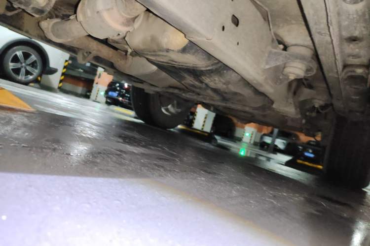 Used Roewe RX8 2018 30T Smart Connectivity Four-Wheel Drive Flagship Edition Chassis Front Left