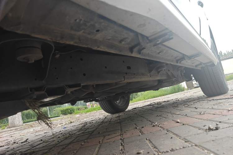 Used Roewe RX8 2018 30T Smart Connectivity All-Wheel Drive Supreme Edition Chassis Front Left