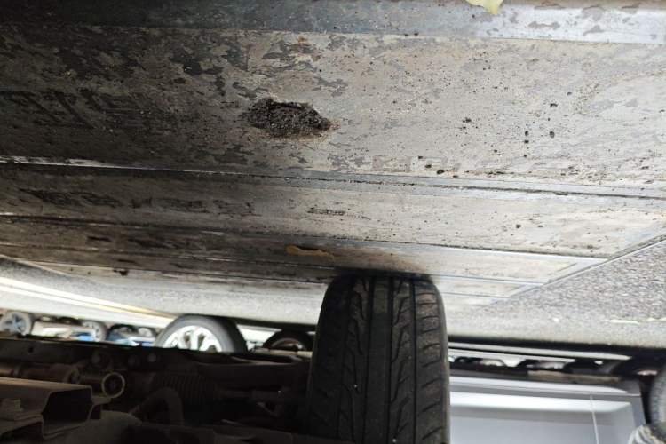 Used Roewe RX8 2018 30T Smart Connectivity All-Wheel Drive Supreme Edition Chassis Front Left