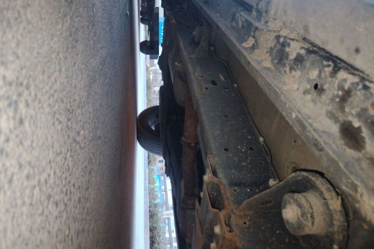 Used Roewe RX8 2018 30T Smart Connectivity Two-Wheel Drive Flagship Edition Chassis Front Right