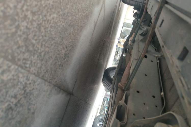 Used Roewe RX8 2018 30T Two-Wheel Drive Flagship Edition Chassis Front Right