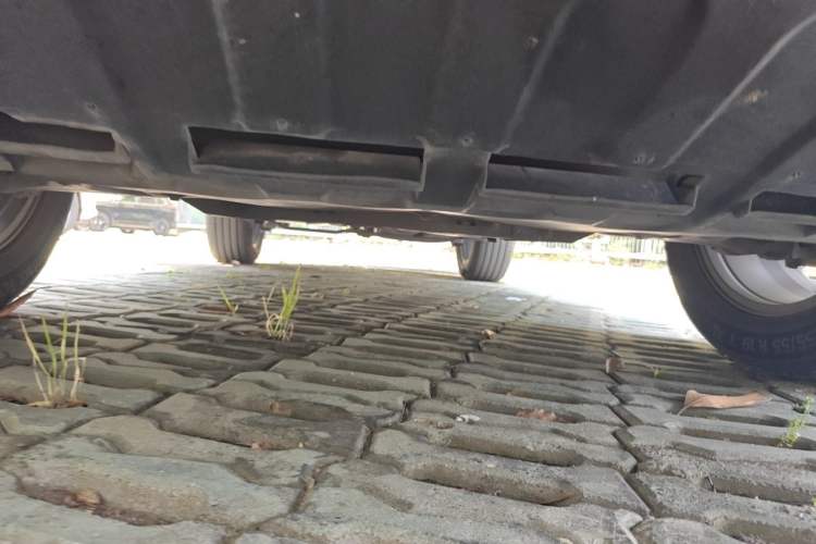 Used Roewe RX8 2018 30T Smart Connectivity Two-Wheel Drive Supreme Edition Chassis Front