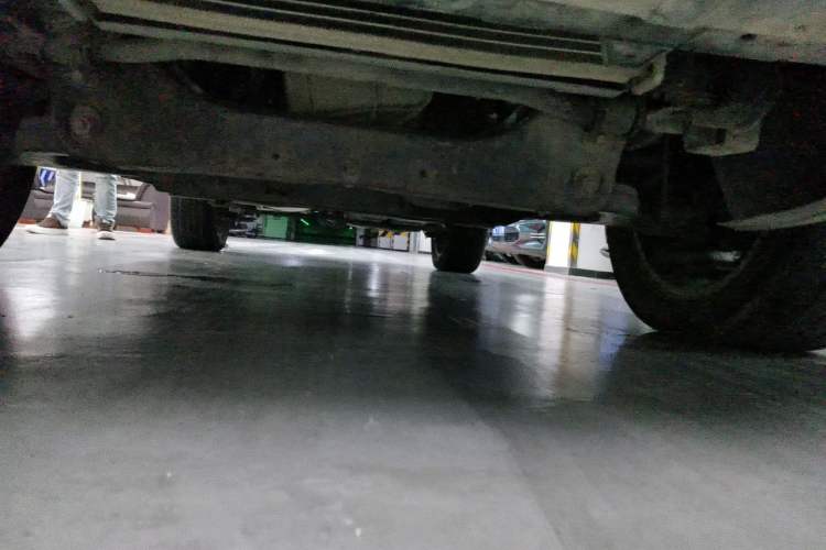 Used Roewe RX8 2018 30T Smart Connectivity All-Wheel Drive Supreme Edition Chassis Front