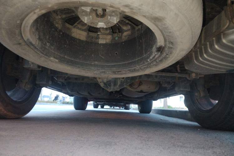 Used Roewe RX8 2018 30T Smart Connectivity Two-Wheel Drive Flagship Edition Chassis Rear