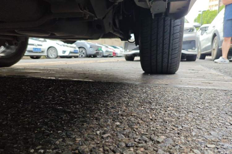 Used Roewe RX8 2018 30T Smart Connectivity All-Wheel Drive Supreme Edition Chassis Rear Left