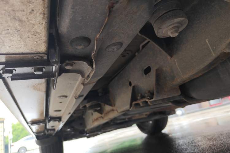 Used Roewe RX8 2018 30T Smart Connectivity Two-Wheel Drive Flagship Edition Chassis Rear Left