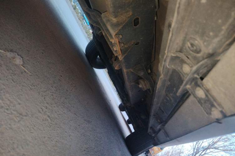 Used Roewe RX8 2018 30T Smart Connectivity Two-Wheel Drive Flagship Edition Chassis Rear Right