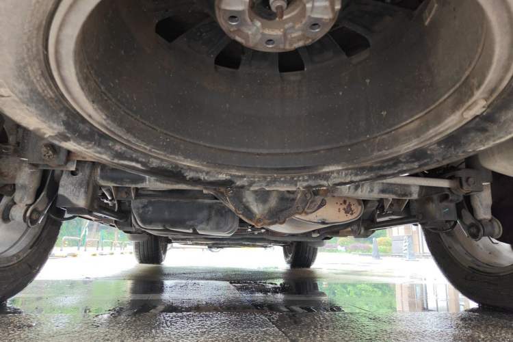 Used Roewe RX8 2018 30T Smart Connectivity Two-Wheel Drive Flagship Edition Chassis Rear