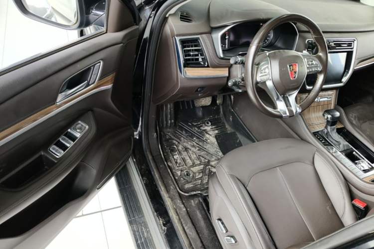 Used Roewe RX8 2018 30T Smart Connectivity Two-Wheel Drive Flagship Edition Driver Seat