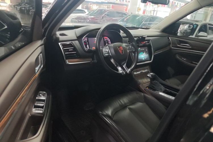 Used Roewe RX8 2018 30T Smart Connectivity Two-Wheel Drive Flagship Edition Driver Seat