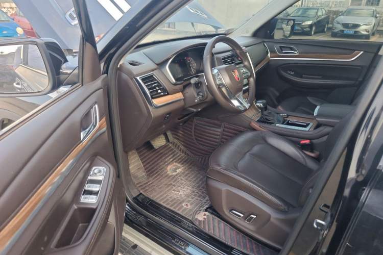 Used Roewe RX8 2018 30T Smart Connectivity Two-Wheel Drive Flagship Edition Driver Seat