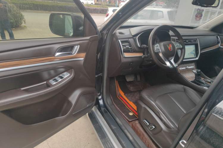 Used Roewe RX8 2018 30T Smart Connectivity Four-Wheel Drive Flagship Edition Driver Seat