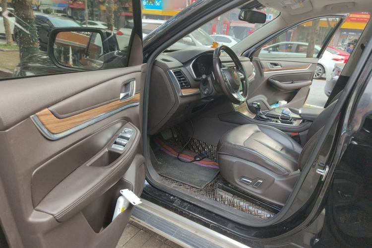 Used Roewe RX8 2018 30T Smart Connectivity Two-Wheel Drive Flagship Edition Driver Seat