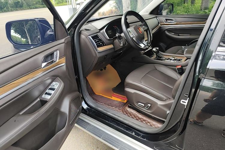 Used Roewe RX8 2018 30T Smart Connectivity Four-Wheel Drive Flagship Edition Driver Seat