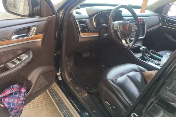 Used Roewe RX8 2018 30T Smart Connectivity Four-Wheel Drive Flagship Edition Driver Seat