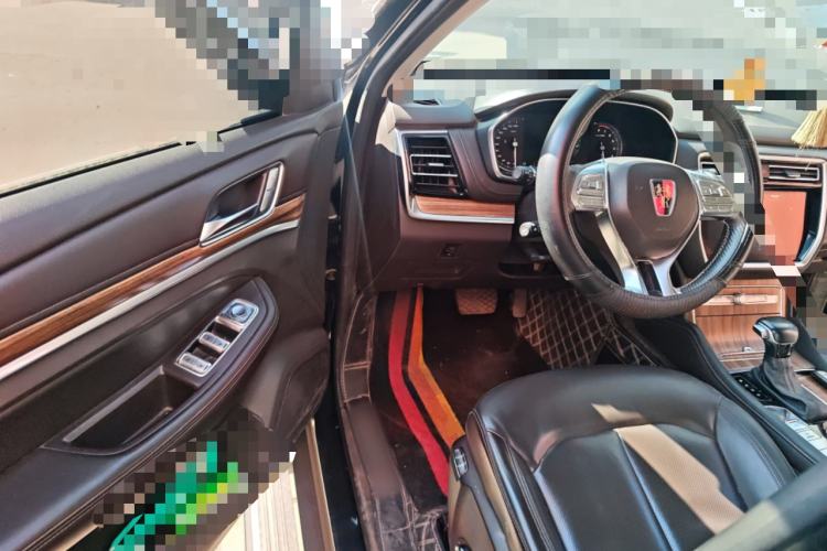 Used Roewe RX8 2018 30T Smart Connectivity All-Wheel Drive Supreme Edition Driver Seat