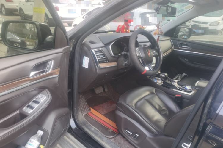 Used Roewe RX8 2018 30T Smart Connectivity Two-Wheel Drive Flagship Edition Driver Seat