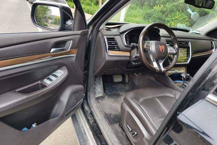 Used Roewe RX8 2018 30T Smart Connectivity Four-Wheel Drive Flagship Edition Driver Seat