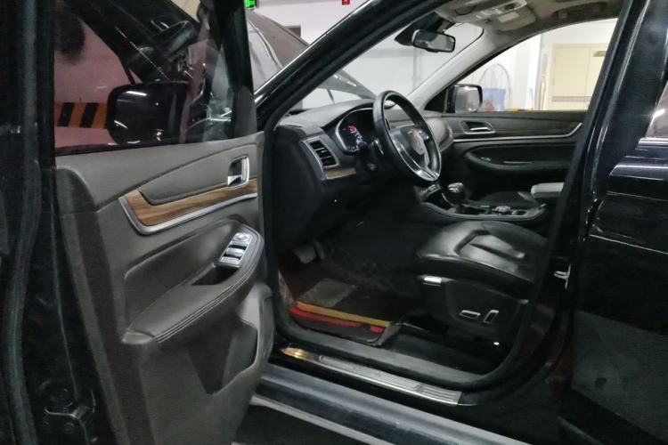 Used Roewe RX8 2018 30T Smart Connectivity All-Wheel Drive Supreme Edition Driver Seat