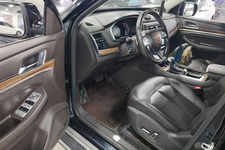 Used Roewe RX8 2018 30T Smart Connectivity Two-Wheel Drive Flagship Edition Driver Seat