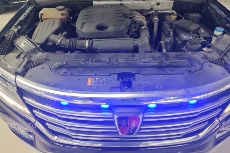 Used Roewe RX8 2018 30T Smart Connectivity Two-Wheel Drive Flagship Edition Engine Bay