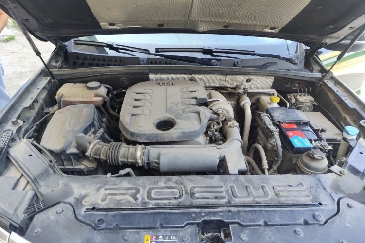 Used Roewe RX8 2018 30T Smart Connectivity All-Wheel Drive Supreme Edition Engine Bay
