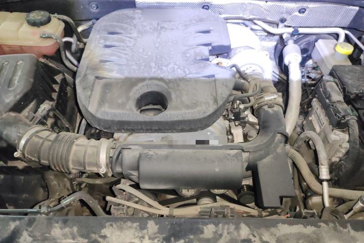 Used Roewe RX8 2018 30T Smart Connectivity Four-Wheel Drive Flagship Edition Engine Bay