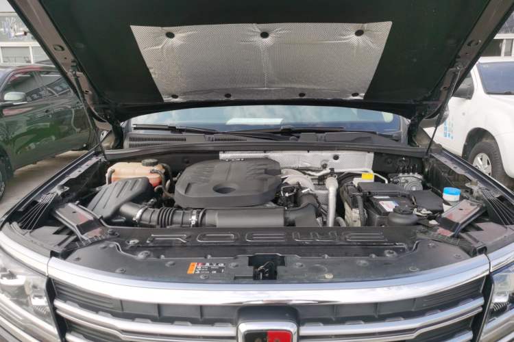 Used Roewe RX8 2018 30T Smart Connectivity Two-Wheel Drive Flagship Edition Engine Bay