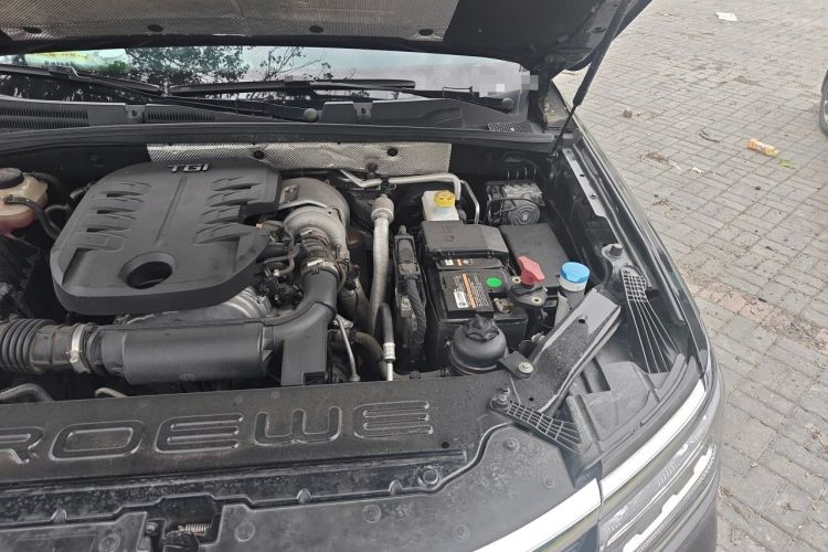 Used Roewe RX8 2018 30T Smart Connectivity All-Wheel Drive Supreme Edition Engine Bay Left