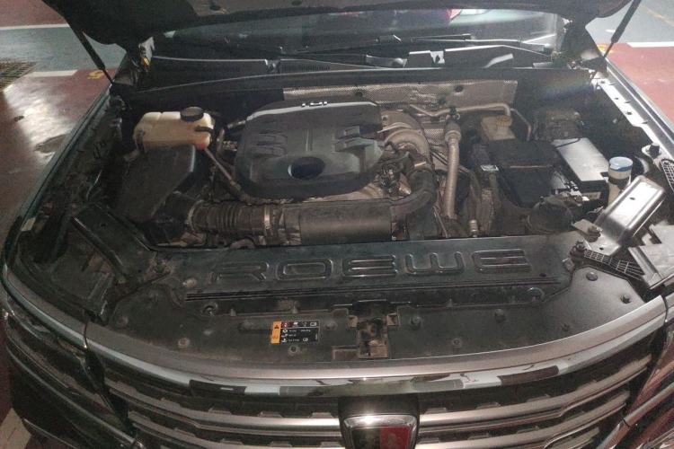 Used Roewe RX8 2018 30T Smart Connectivity Two-Wheel Drive Supreme Edition Engine Bay