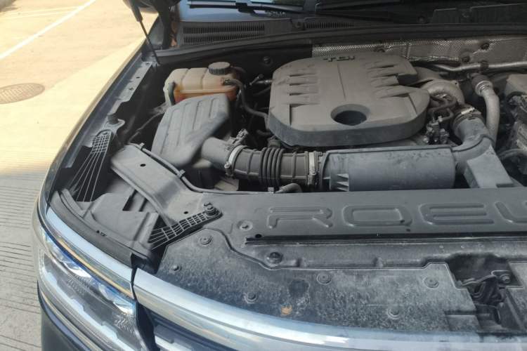 Used Roewe RX8 2018 30T Smart Connectivity Four-Wheel Drive Flagship Edition Engine Bay Right