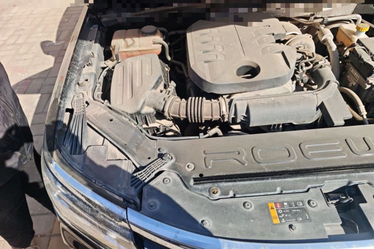 Used Roewe RX8 2018 30T Smart Connectivity All-Wheel Drive Supreme Edition Engine Bay Right