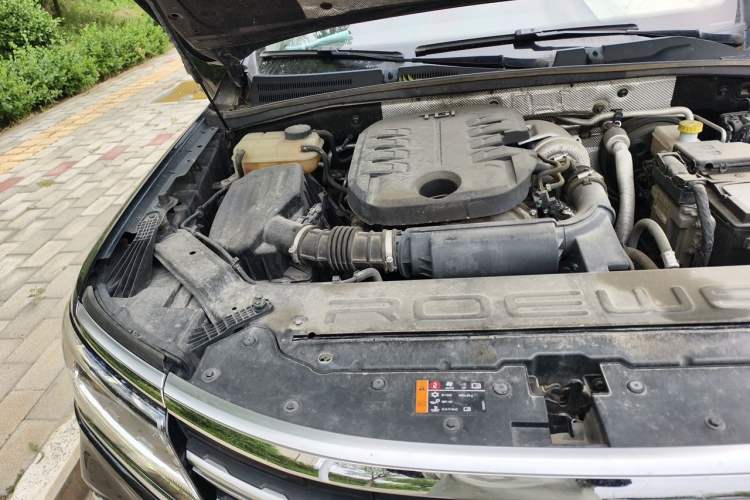 Used Roewe RX8 2018 30T Smart Connectivity Four-Wheel Drive Flagship Edition Engine Bay Right