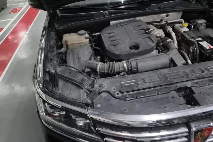 Used Roewe RX8 2018 30T Smart Connectivity All-Wheel Drive Supreme Edition Engine Bay Right