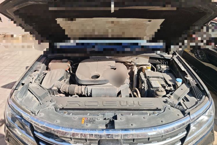 Used Roewe RX8 2018 30T Smart Connectivity All-Wheel Drive Supreme Edition Engine Bay