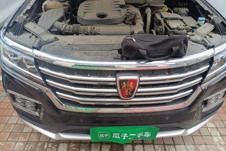 Used Roewe RX8 2018 30T Smart Connectivity Four-Wheel Drive Flagship Edition Engine Bay