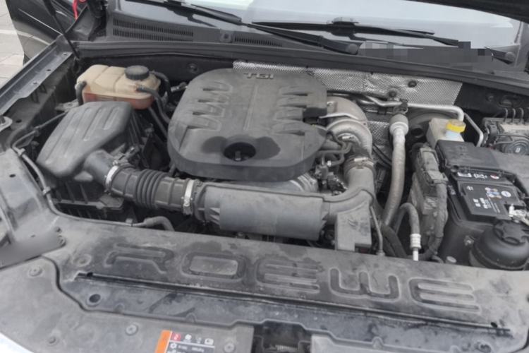 Used Roewe RX8 2018 30T Smart Connectivity All-Wheel Drive Supreme Edition Engine Bay