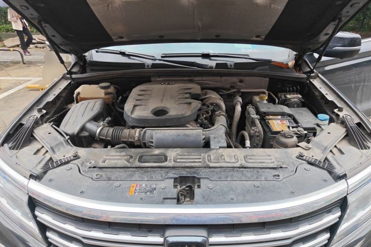 Used Roewe RX8 2018 30T Smart Connectivity Two-Wheel Drive Flagship Edition Engine Bay