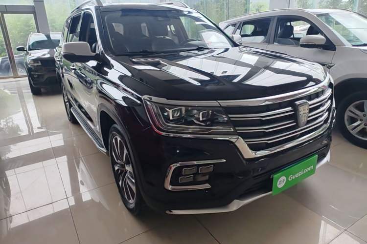 Used Roewe RX8 2018 30T Smart Connectivity All-Wheel Drive Supreme Edition Front Right 45 Deg