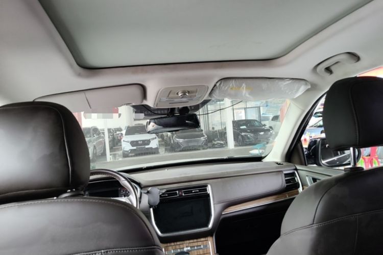 Used Roewe RX8 2018 30T Smart Connectivity Two-Wheel Drive Flagship Edition Headliner