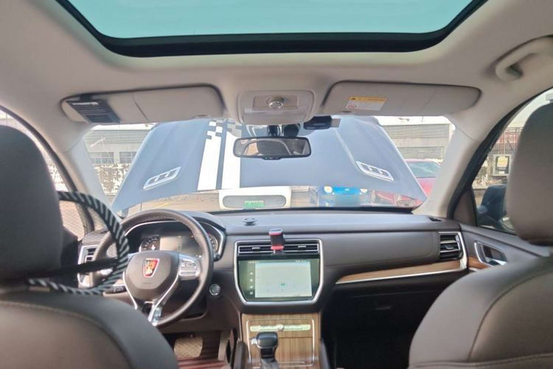 Used Roewe RX8 2018 30T Smart Connectivity Two-Wheel Drive Flagship Edition Headliner