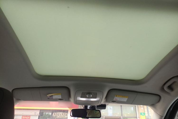Used Roewe RX8 2018 30T Smart Connectivity Four-Wheel Drive Flagship Edition Headliner