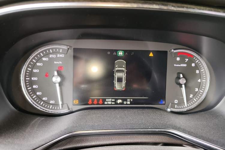 Used Roewe RX8 2018 30T Smart Connectivity Two-Wheel Drive Flagship Edition Instrument Cluster