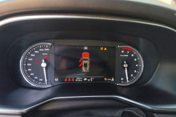 Used Roewe RX8 2018 30T Smart Connectivity All-Wheel Drive Supreme Edition Instrument Cluster