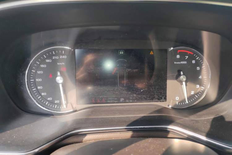 Used Roewe RX8 2018 30T Smart Connectivity Two-Wheel Drive Flagship Edition Instrument Cluster