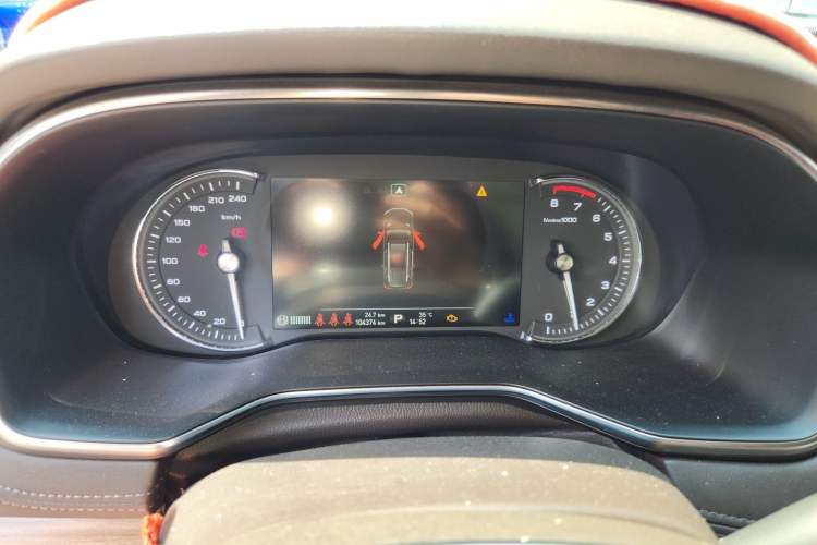 Used Roewe RX8 2018 30T Smart Connectivity Two-Wheel Drive Flagship Edition Instrument Cluster