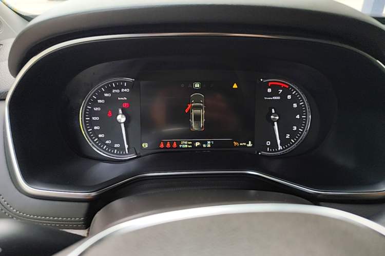 Used Roewe RX8 2018 30T Smart Connectivity Four-Wheel Drive Flagship Edition Instrument Cluster