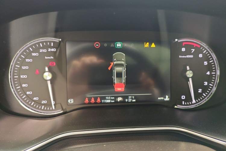 Used Roewe RX8 2018 30T Smart Connectivity All-Wheel Drive Supreme Edition Instrument Cluster